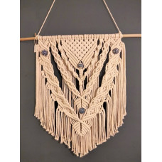 Macramé wandkleed met Bunzlau Castle kralen